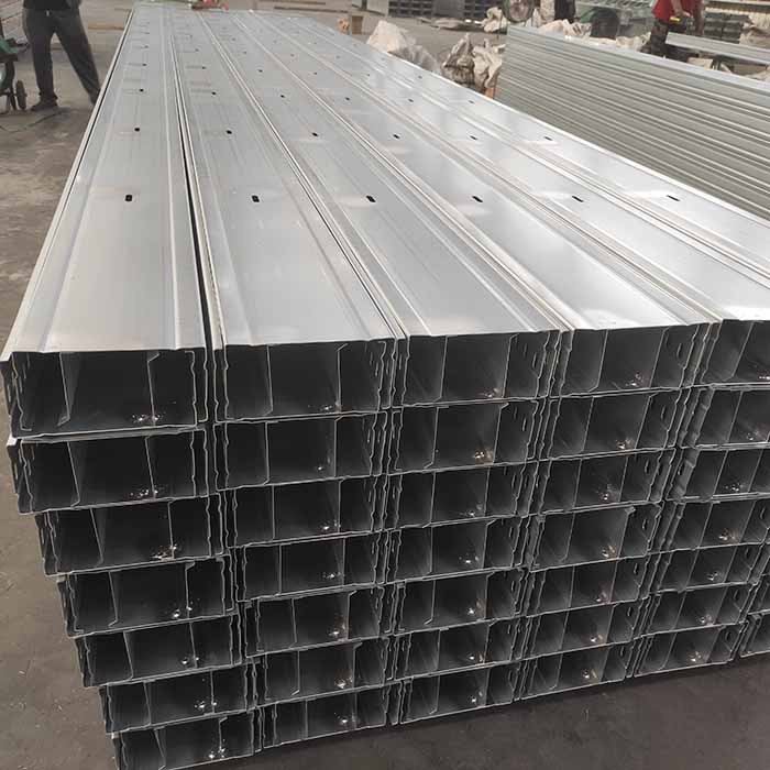 托盘式电缆桥架生产长度一般是多长